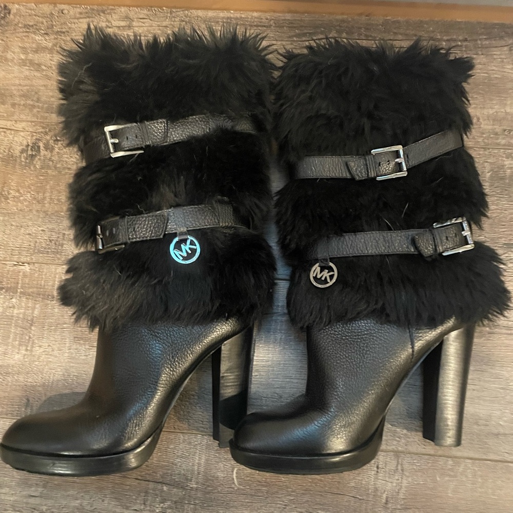 Michael Kors Karlie black fur heel boots